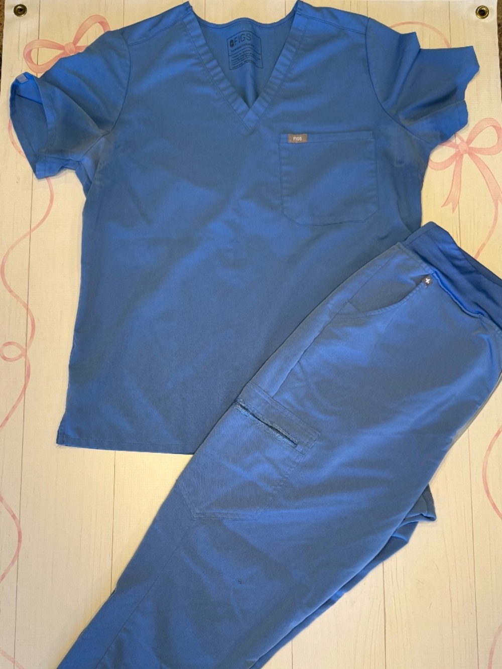 FIGS Scrub set Size Large